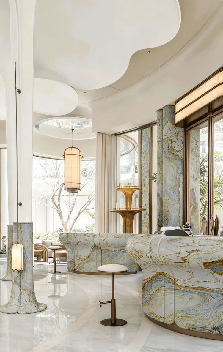Versailles Gold