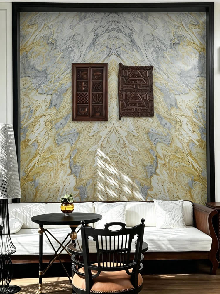 Versailles Gold