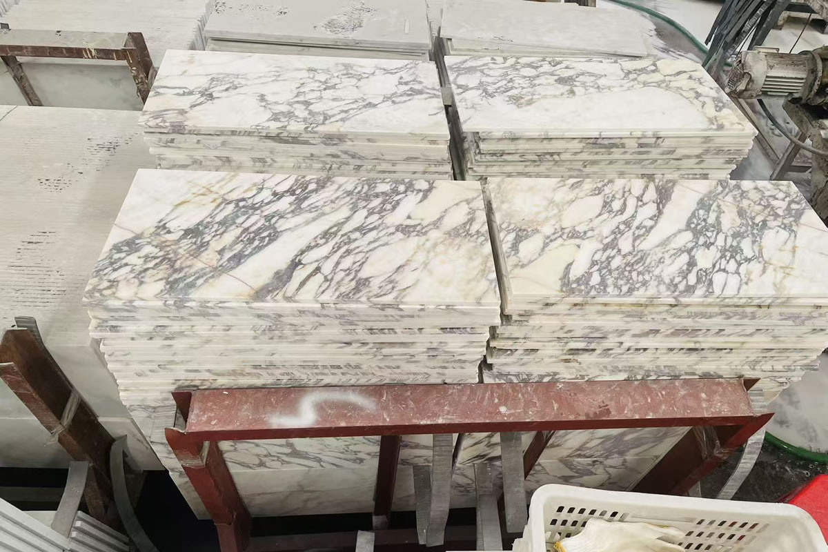 Calacatta Viola Marble Tile