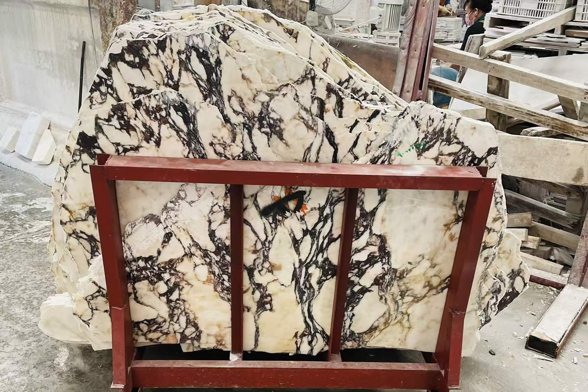 Calacatta Viola Marble Tile